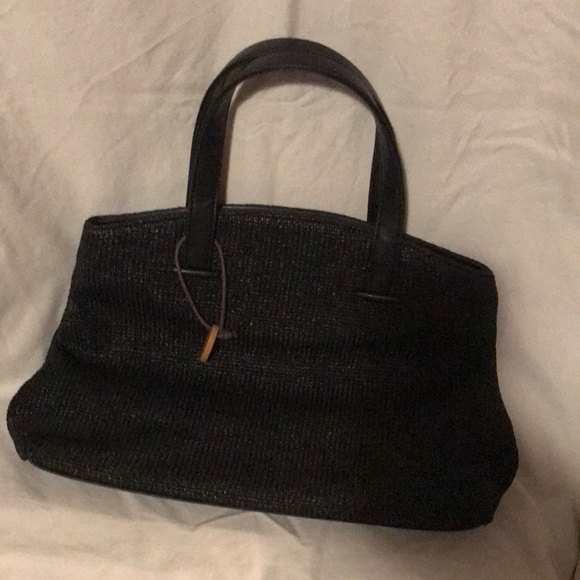 Liz Claiborne Black purse - Picture 5 of 11